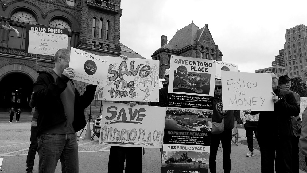 Queens Park rally crowd for Ontario Place